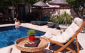 Bademıçı Otel